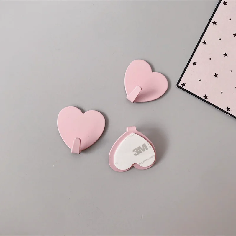 Heart Clip Wall Hooks – No-Drill Hanging Solution