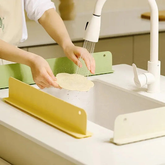 Silicone Sink Splash Guard with Suction - Protect Clothes from Water